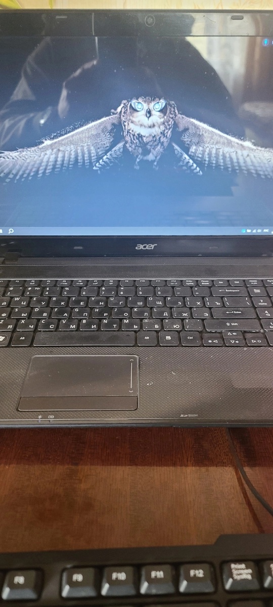 AcerAspire 5749 работает только от