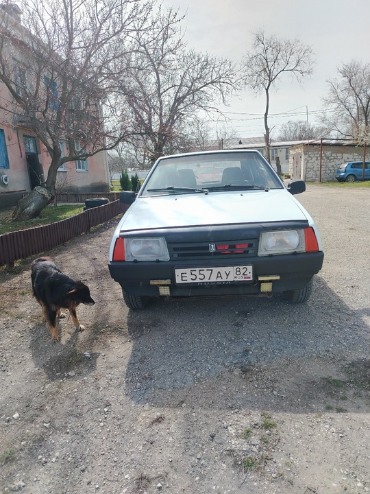 Ваз 2109 в хорошем состоянии. (1)