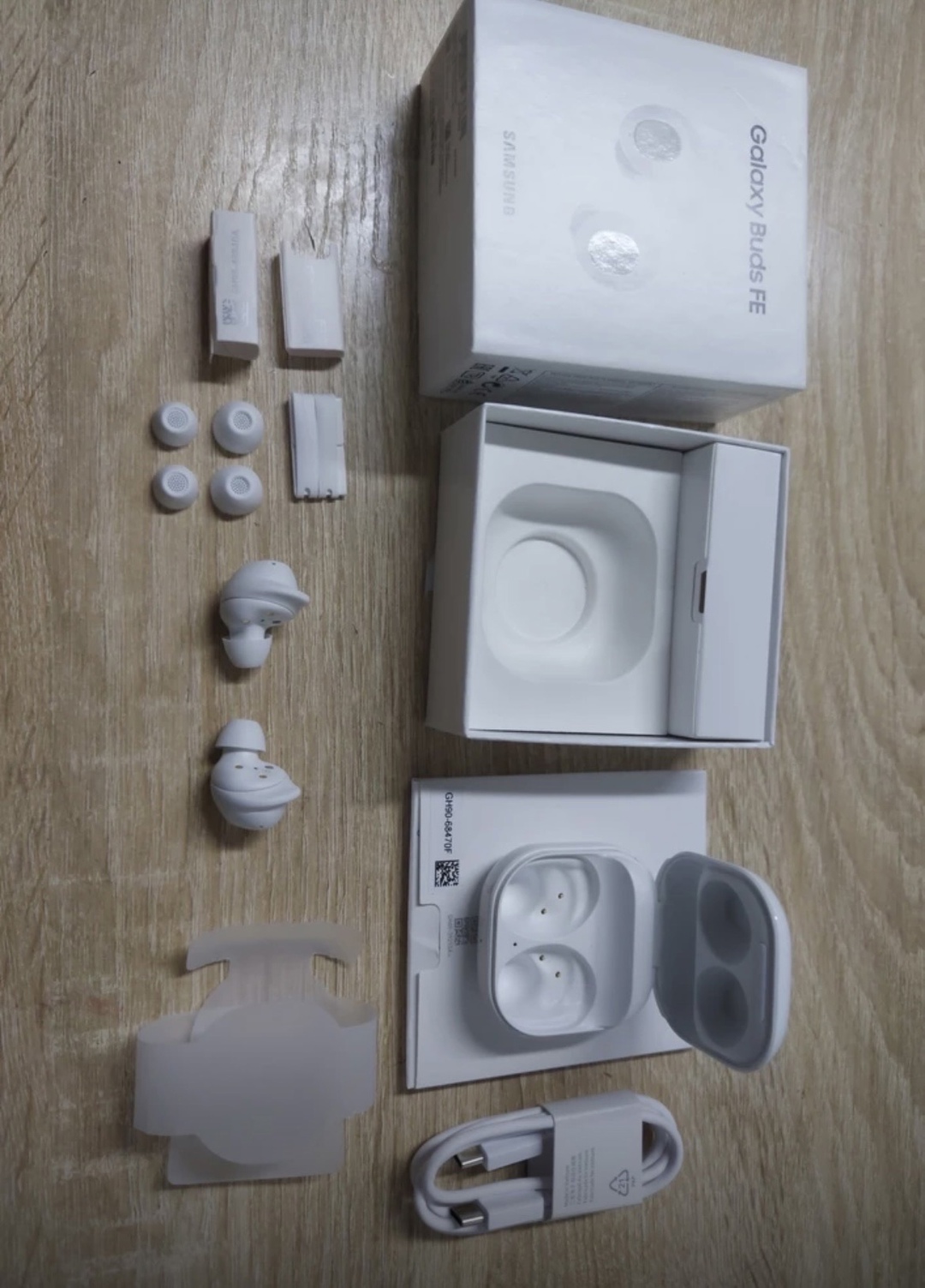 Беспроводные наушники Samsung Galaxy Buds