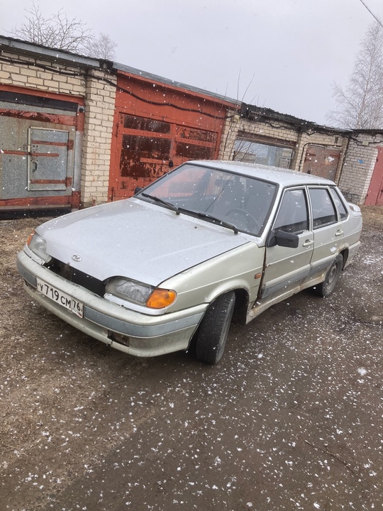 Ваз 2115 2006 год 
65 (1)