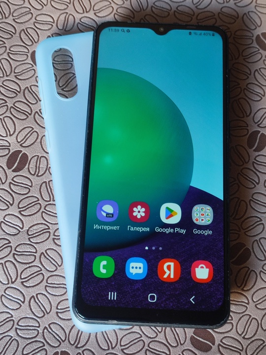 Samsung galaxy A02.
Красный.. 32 гб. (2)