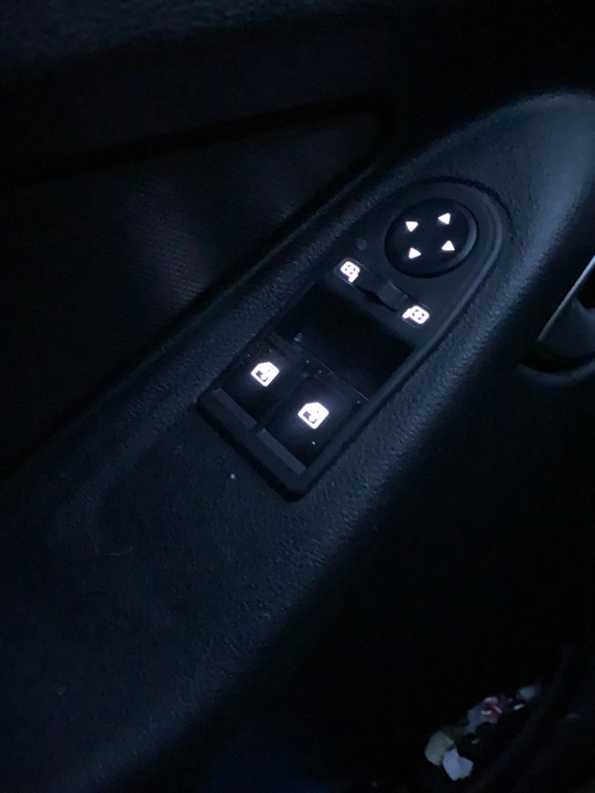 Могу предложить 
Lada Granta  (4)