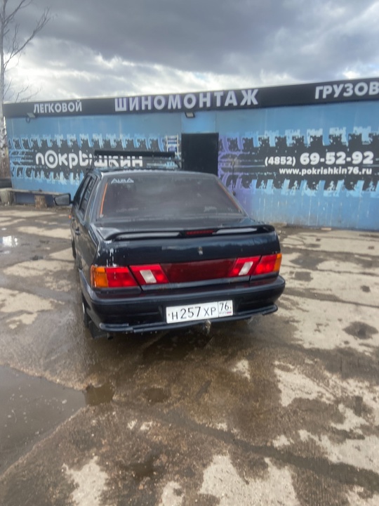 Продам ваз 2115 
2006 год (3)
