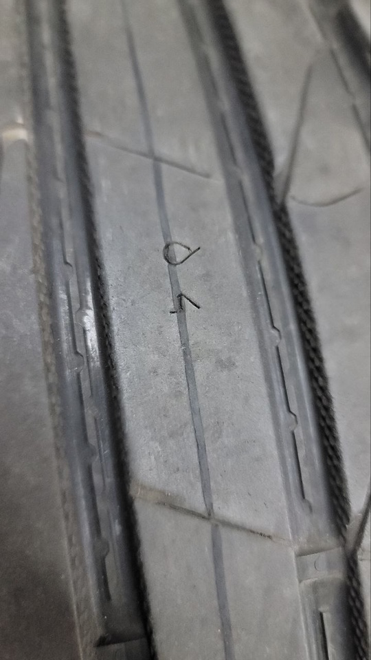 Продам летние шины Ikon Tyres (6)