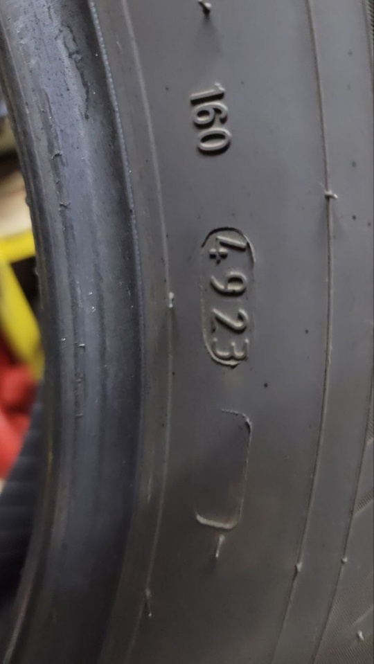 Продам летние шины Ikon Tyres (7)