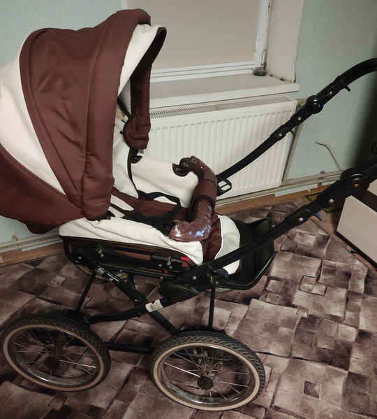 Продам красивую и проходимую коляску (2)