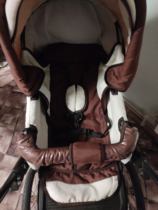Продам красивую и проходимую коляску (5)