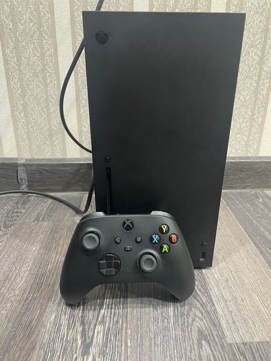 Продаю свою игровую приставку Xbox