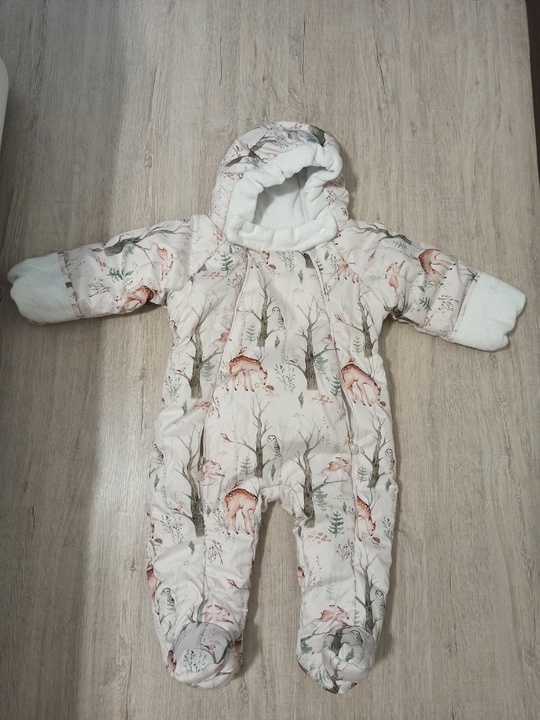 Продам комбинезон весна-осень. 
Мишка с (2)