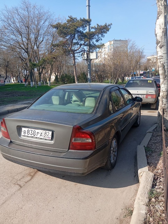 Продам вольва с 80 2.9 (4)