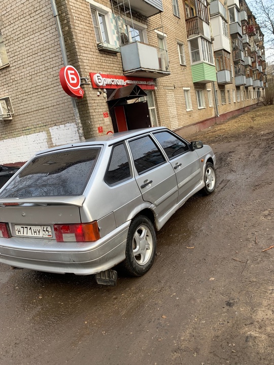 Продаю свой личный автомобиль 2010 (4)