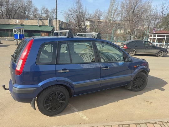 Продаётся личный автомобиль Ford Fusion (2)