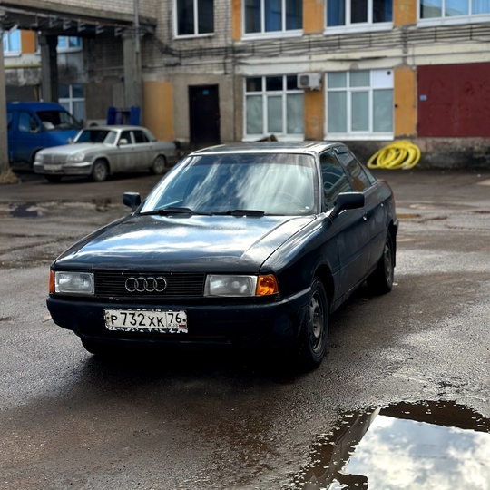 Продам Ауди 80 б3 88года