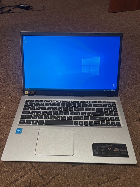 Продам Ноутбук 
Acer Aspire 3 (1)
