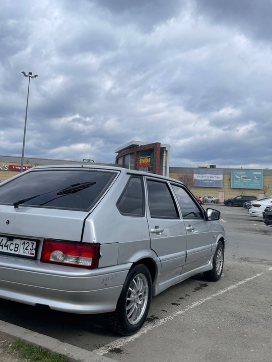 Продам Ваз 2114 2004 года (5)