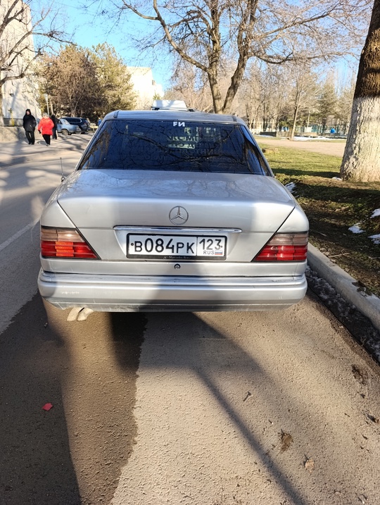 Продам w124 1993  бензин. Цена (3)