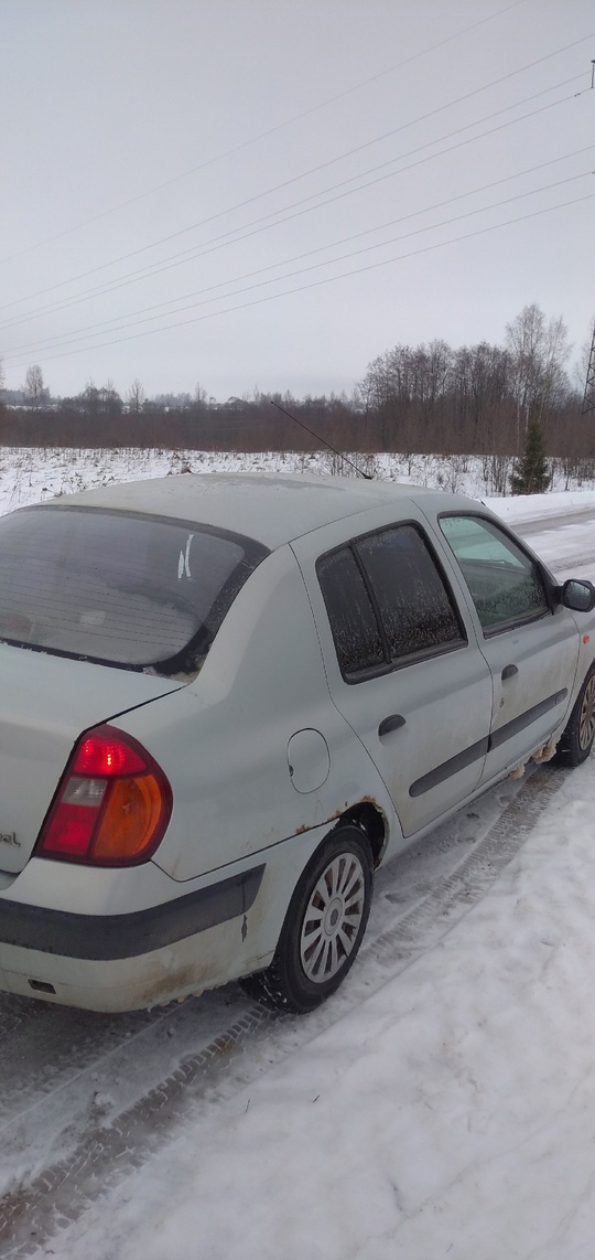 Продам Рено Симбол 2003 г (3)