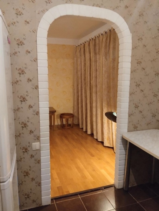 Продается 2 - х комнатная (2)