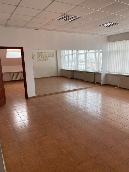 Продается офисное помещения, ул. Артëма