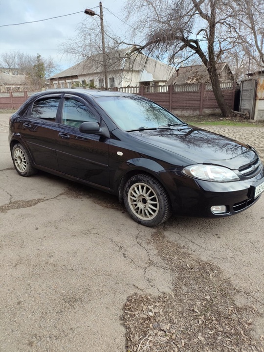 Продам Chevrolet Lacetti.
2009 год выпуска.
Цена