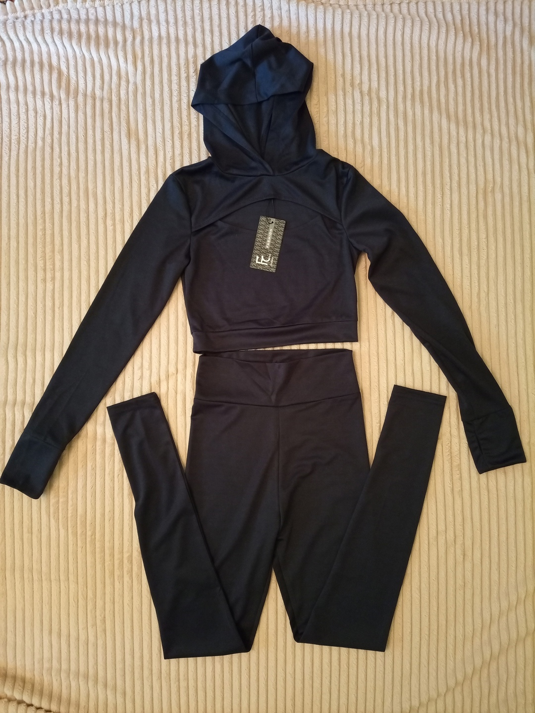 Продам новый женский костюм. 600₽ (1)