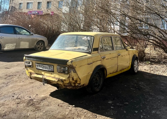 !В ПРОДАЖЕ ВАЗ 2103!

Документы:
все есть (2)