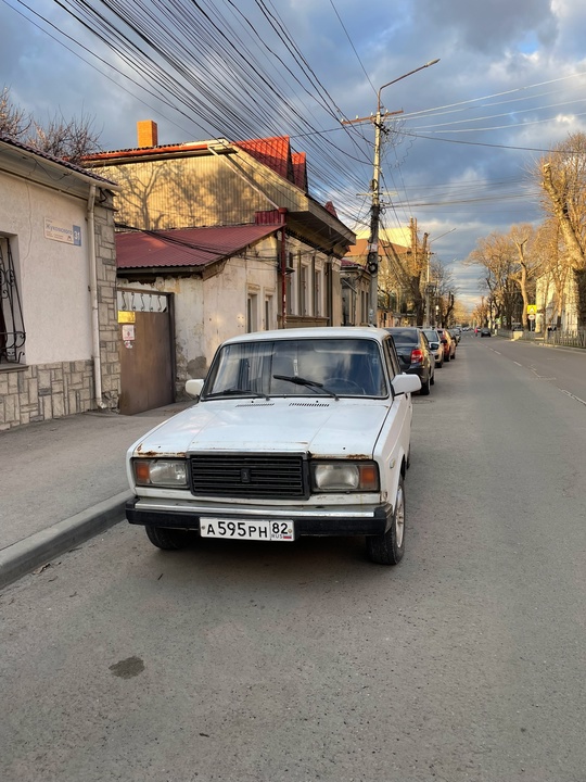 Продам 2107
2003 года 1.6 кпп
