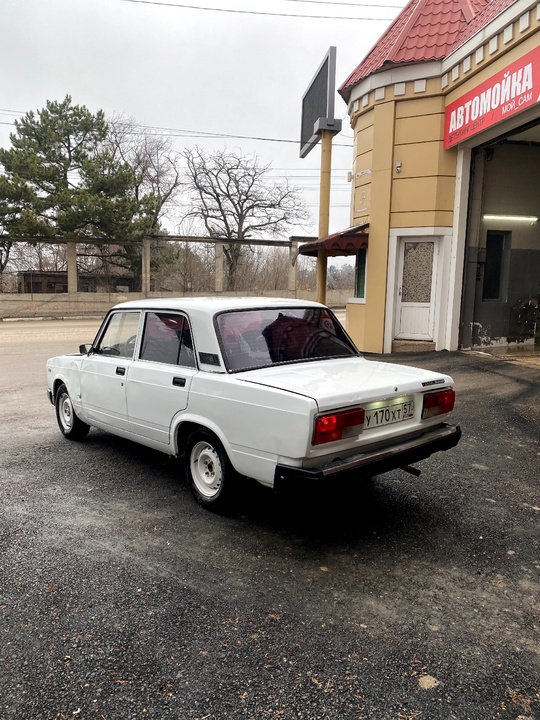 LADA 2107 
2010 года выпуска, (2)
