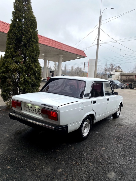 LADA 2107 
2010 года выпуска, (3)