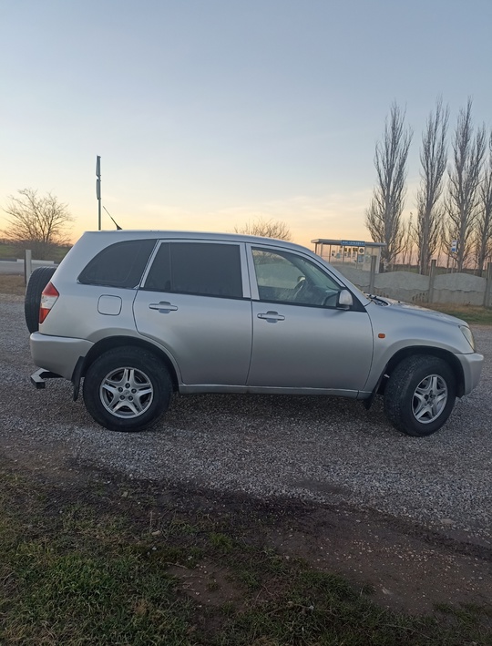 Продам Chery Tiggo  2008год
Мотор (2)