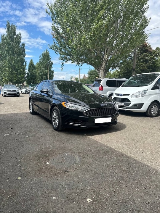Ford Fusion
Мотор: 2.5 бензин
Год: 2017
КПП: (6)