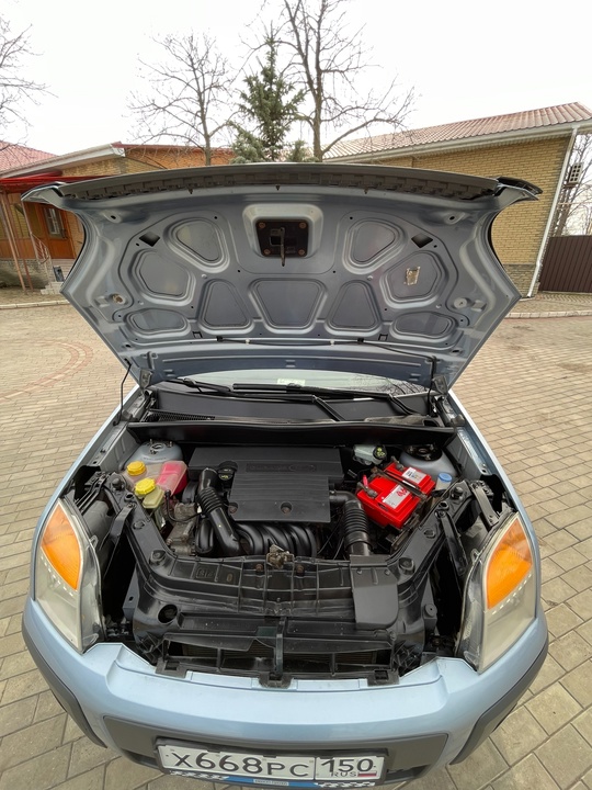 Продам Ford Fusion хэтчбек 2008г.в. (9)