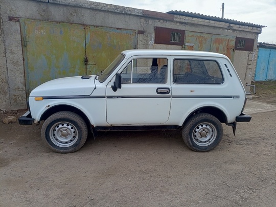 Продам ниву 1996 год на