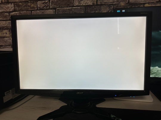 Продам Монитор-Acer G225HQ
Б/у, без ударов, (6)