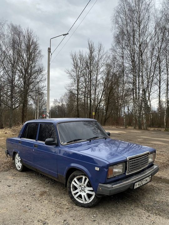 Продам ваз 2107
2006 год
Дно пороги