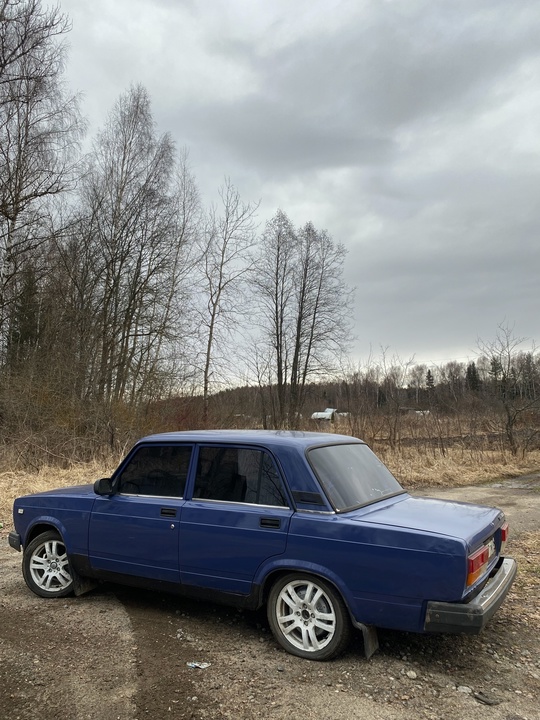 Продам ваз 2107
2006 год
Дно пороги (2)