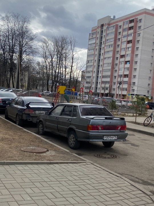Ваз 2115!
price: 97.777
На бодром ходу, (2)