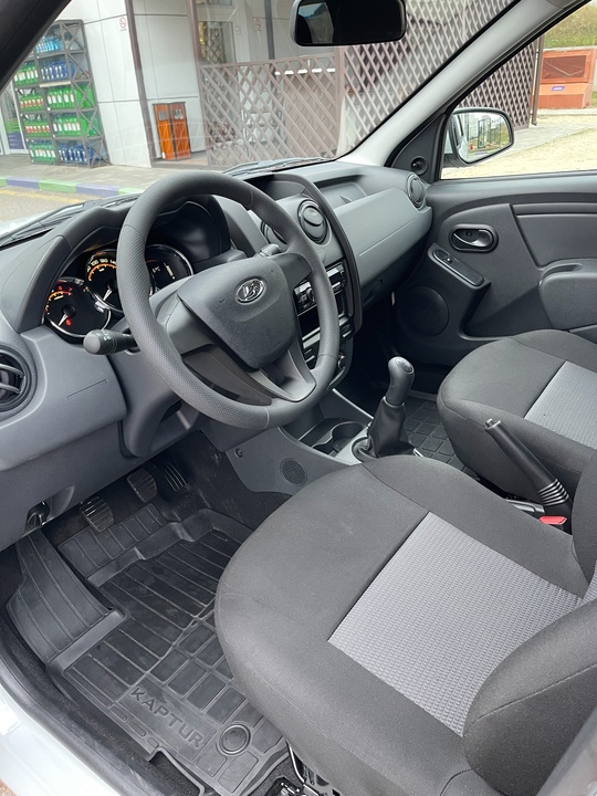 ВАЗ (LADA) Largus 1.6 MT (5)