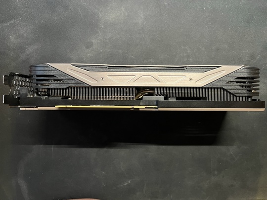 Продаю видеокарту GeForce RTX Gainward (2)