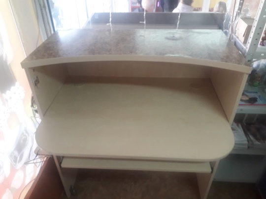 Продам мебель торговую в Луганске, (3)