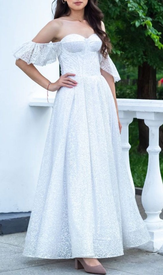Продам выпускное платье ✨
Синее платье. (2)