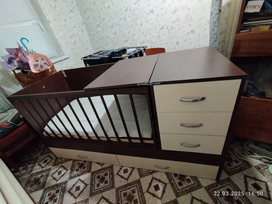 Продам кроватку 2 в 1 (1)