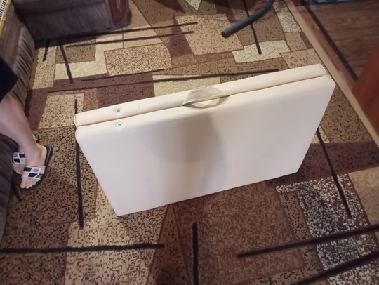 Продам кушетку для косметологии, лампу
