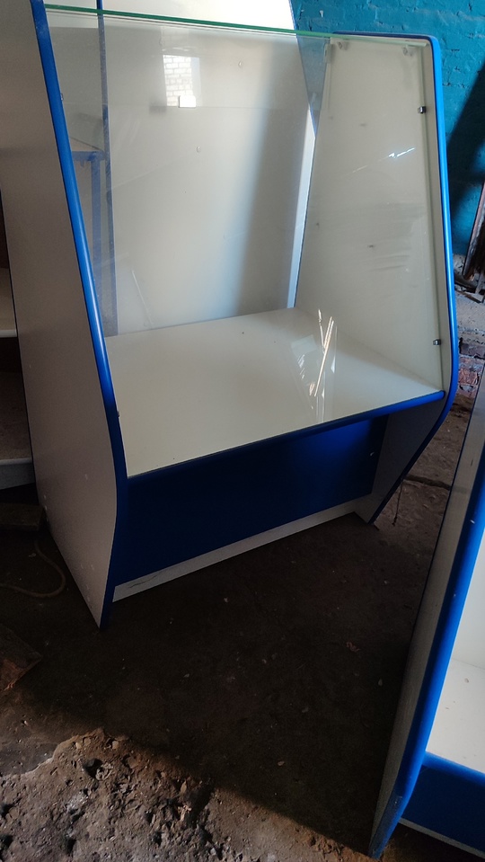Продам торговые витрины всего 5 (1)