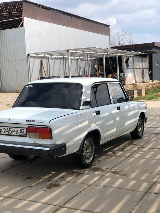 Продам ваз 2107 в хорошем (2)