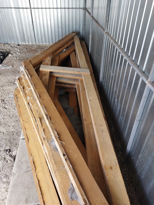 Продам ворота металлические с замком (4)