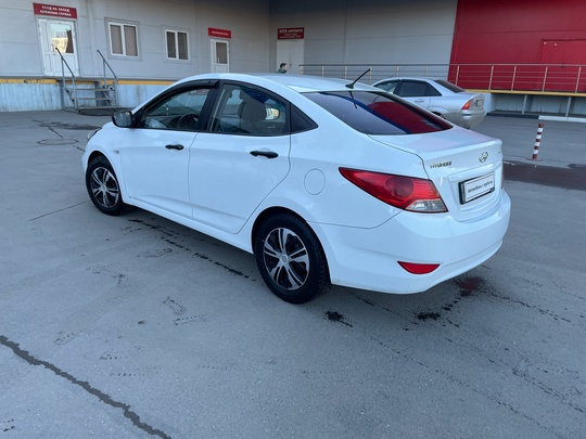 Продам,можно в КРЕДИТ!
Hyundai Solaris 1.6 (2)