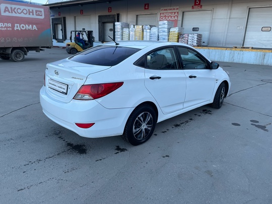 Продам,можно в КРЕДИТ!
Hyundai Solaris 1.6 (3)