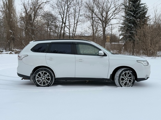 Mitsubishi Outlander 3
Год выпуска: 2013
Двигатель:2.0 (1)