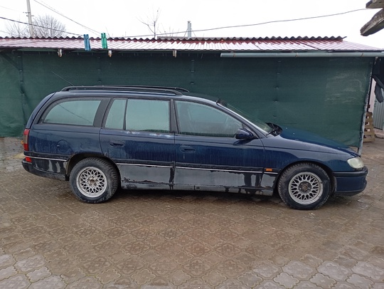 Продам опель омега б 1998г (2)